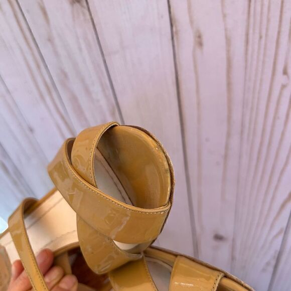 CHRISTIAN DIOR Buff Patent Leather Wedge Sandal - Picture 12 of 16